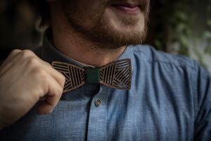 Line Bowtie